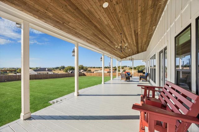 2283 Farm To Market 332, Brenham, TX 77833