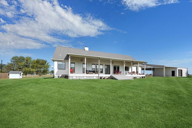 2283 Farm To Market 332, Brenham, TX 77833