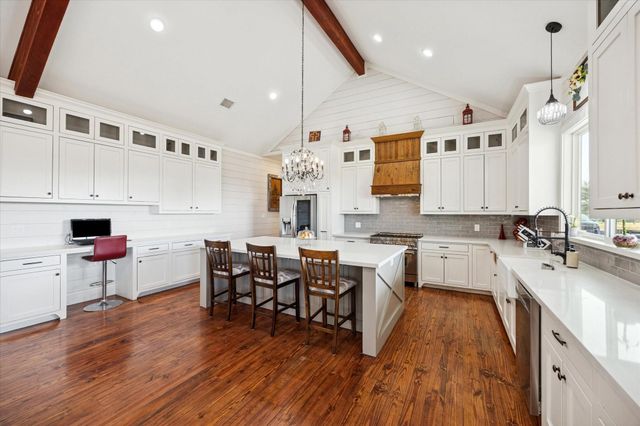 2283 Farm To Market 332, Brenham, TX 77833