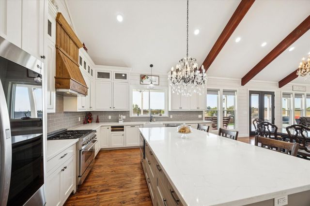 2283 Farm To Market 332, Brenham, TX 77833