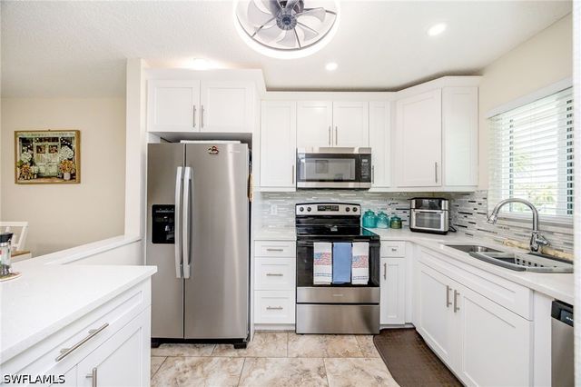 4306 27th CT SW 203, Naples, FL 34116