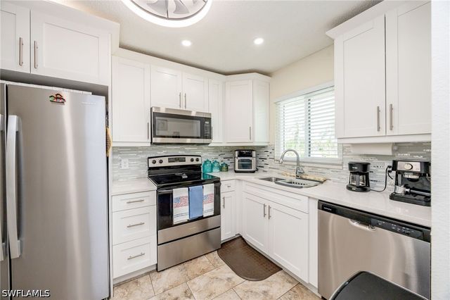 4306 27th CT SW 203, Naples, FL 34116