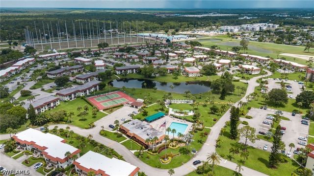 4306 27th CT SW 203, Naples, FL 34116