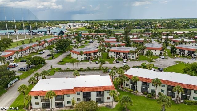 4306 27th CT SW 203, Naples, FL 34116