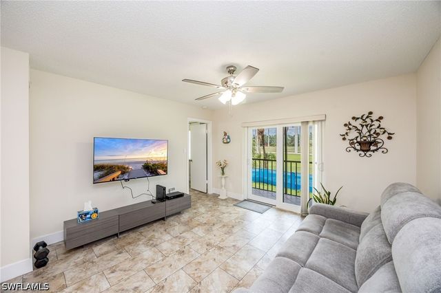 4306 27th CT SW 203, Naples, FL 34116