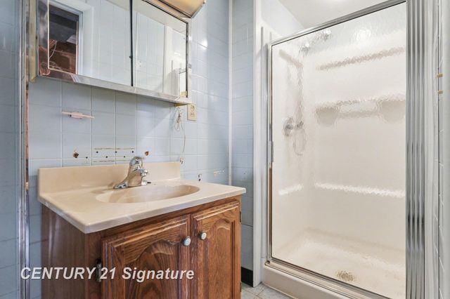 2568 Kuhlman Drive, Saginaw Twp, MI 48603