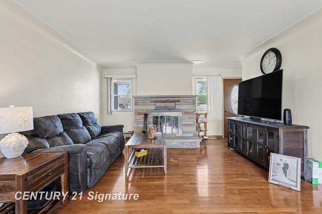 2568 Kuhlman Drive, Saginaw Twp, MI 48603