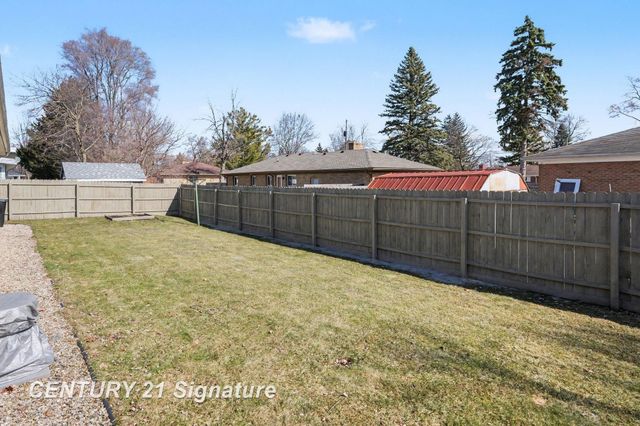2568 Kuhlman Drive, Saginaw Twp, MI 48603