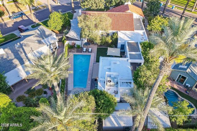 1615 Palmcroft Way SE, Phoenix, AZ 85007