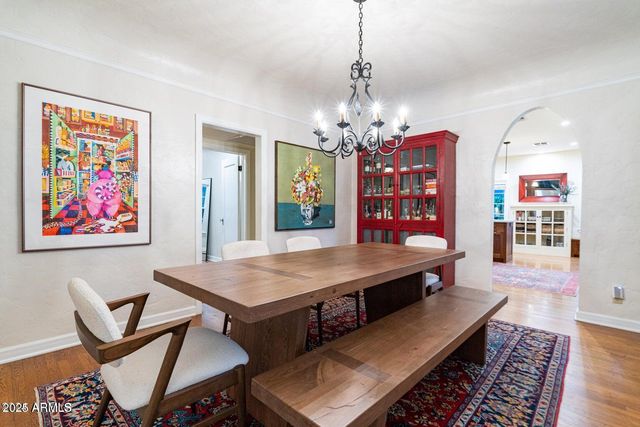 1615 Palmcroft Way SE, Phoenix, AZ 85007