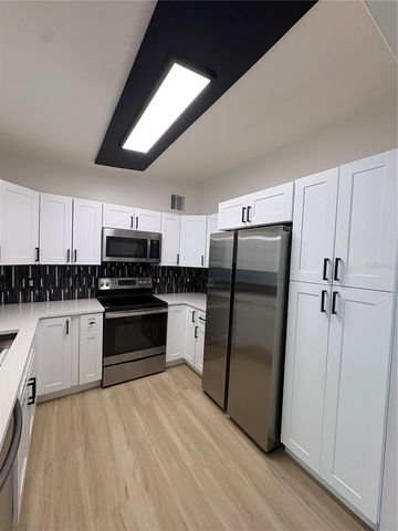 10543 51ST TERRACE N, St Petersburg, FL 33708