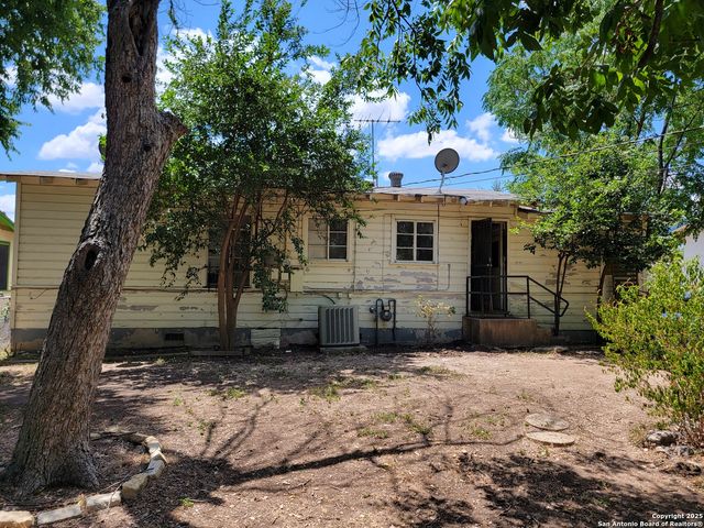 423 Wake Forrest, San Antonio, TX 78228