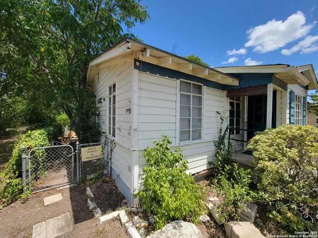 423 Wake Forrest, San Antonio, TX 78228