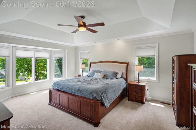 1300 Oak Hollow Drive, Milford Charter Township, MI 48380