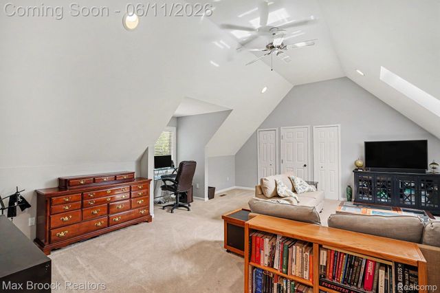 1300 Oak Hollow Drive, Milford Charter Township, MI 48380