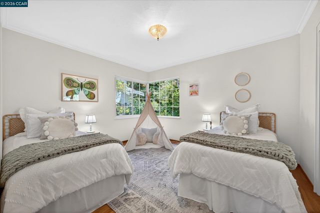 850 Paradise Ct, Lafayette, CA 94549
