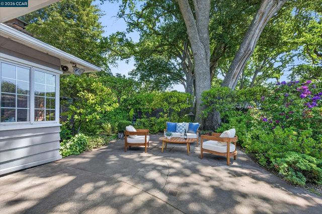850 Paradise Ct, Lafayette, CA 94549