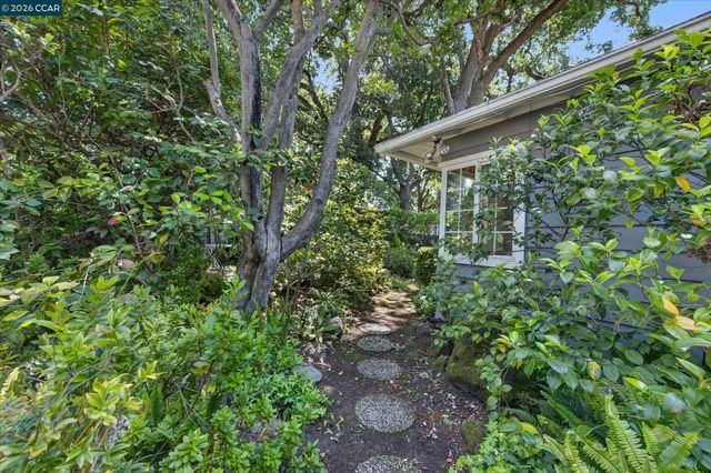 850 Paradise Ct, Lafayette, CA 94549