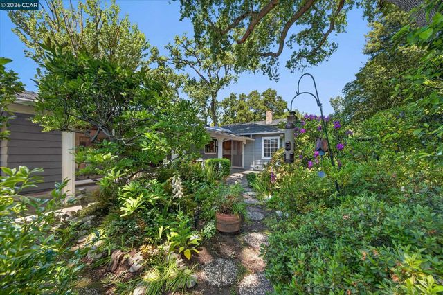 850 Paradise Ct, Lafayette, CA 94549
