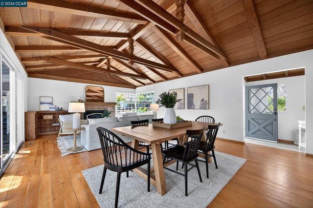 850 Paradise Ct, Lafayette, CA 94549