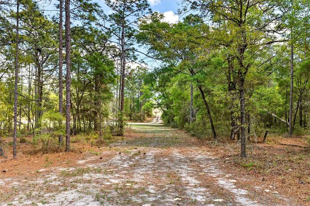 7576 N HELLER AVENUE, Dunnellon, FL 34433