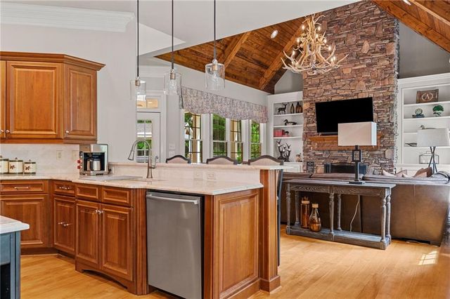 325 Edwards Brook Lane, Canton, GA 30115