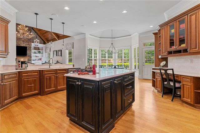 325 Edwards Brook Lane, Canton, GA 30115