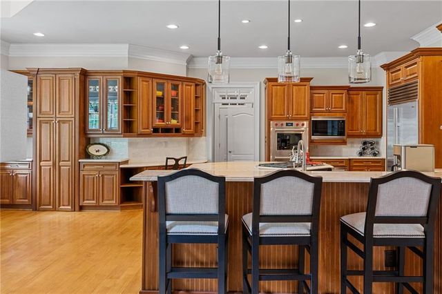 325 Edwards Brook Lane, Canton, GA 30115