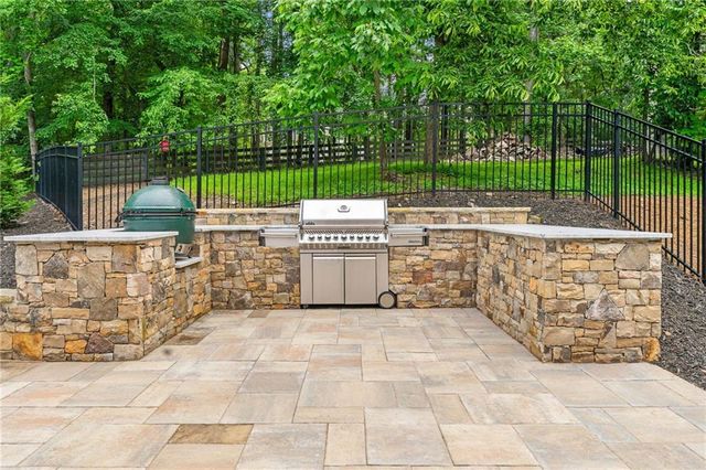 325 Edwards Brook Lane, Canton, GA 30115