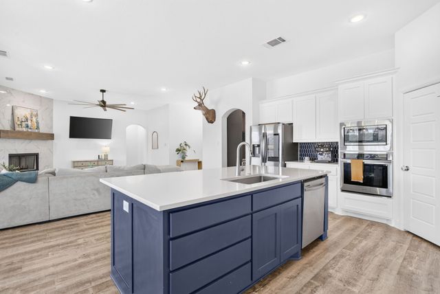 731 County Road 4764, Boyd, TX 76023