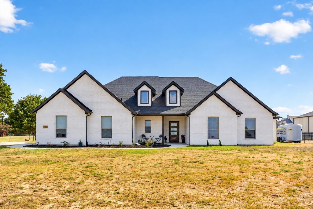 731 County Road 4764, Boyd, TX 76023 — photo 2