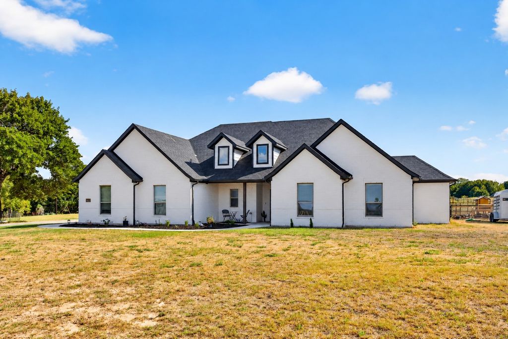 731 County Road 4764, Boyd, TX 76023 — photo 3