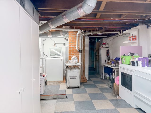 2925 48th Place, Des Moines, IA 50310