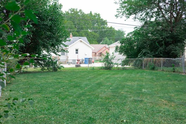 2925 48th Place, Des Moines, IA 50310