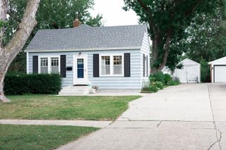 2925 48th Place, Des Moines, IA 50310