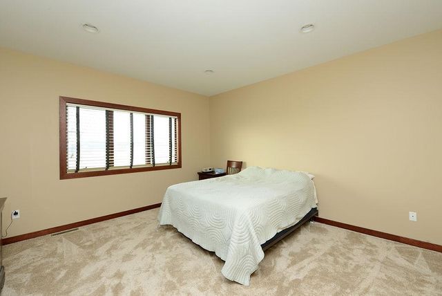 4615 Beach Lane S, Fargo, ND 58104