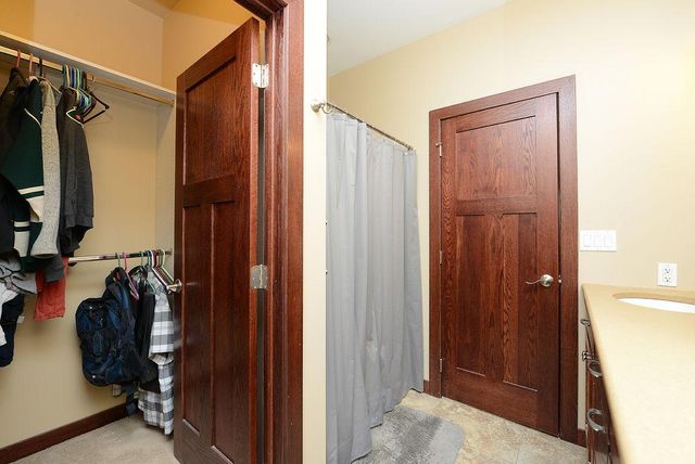 4615 Beach Lane S, Fargo, ND 58104