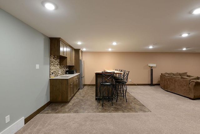 4615 Beach Lane S, Fargo, ND 58104