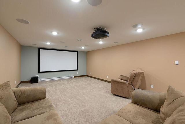 4615 Beach Lane S, Fargo, ND 58104