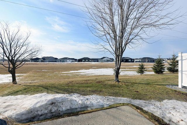 4615 Beach Lane S, Fargo, ND 58104