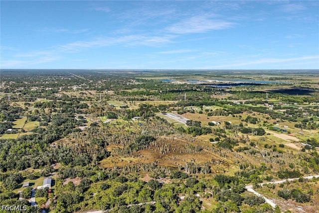 23345 Tinas LN, Fort Myers, FL 33913