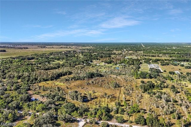 23345 Tinas LN, Fort Myers, FL 33913