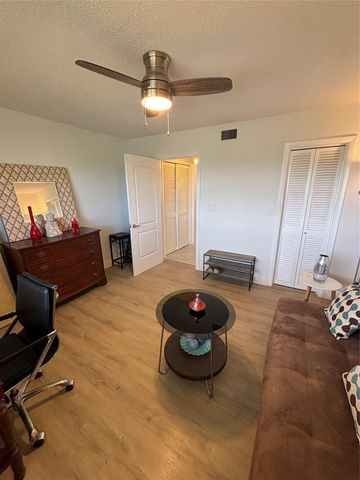 4310 NW 12th Ct 308, Lauderhill, FL 33313