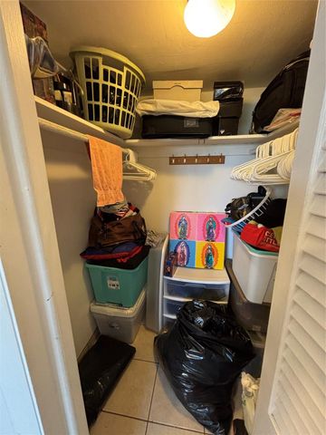 4310 NW 12th Ct 308, Lauderhill, FL 33313