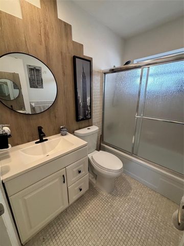 4310 NW 12th Ct 308, Lauderhill, FL 33313