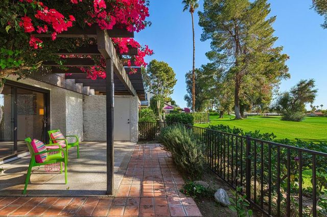 67 Portola Drive, Palm Springs, CA 92264