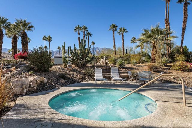 67 Portola Drive, Palm Springs, CA 92264