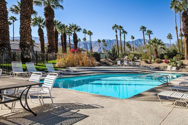 67 Portola Drive, Palm Springs, CA 92264