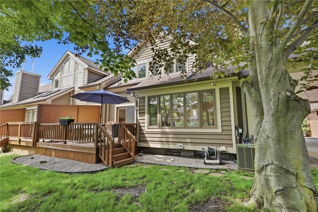 1017 Hillsboro Cove Circle, Webster, NY 14580