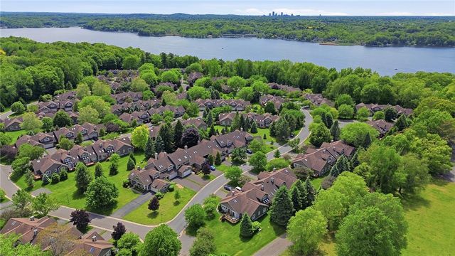 1017 Hillsboro Cove Circle, Webster, NY 14580